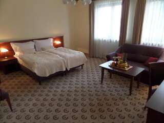 Отель Astoria Bed & Breakfast Сважендз Двухместный номер с 1 кроватью или 2 отдельными кроватями-12